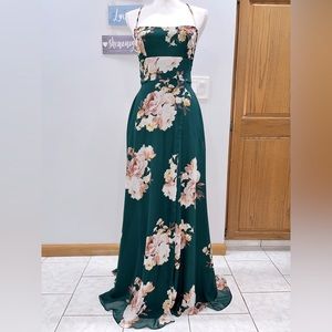 Green long dress with pockets